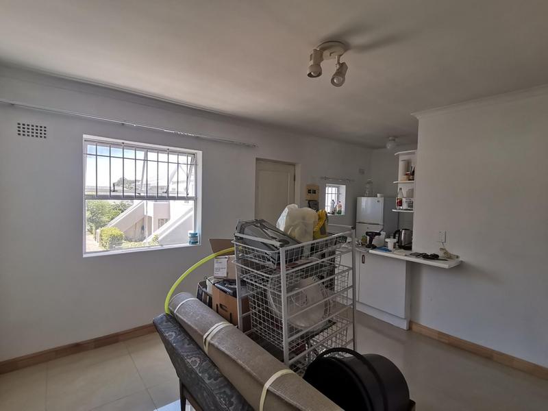 To Let 2 Bedroom Property for Rent in Pinelands Western Cape